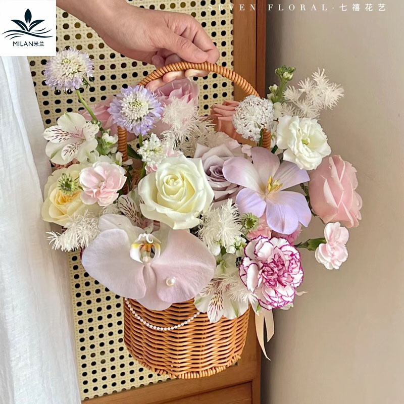 Cesta de hierro tejida a mano para el día del maestro, cesta de flores de mano de ratán de estilo pastoral retro, cesta de arreglo floral para salón, bricolaje