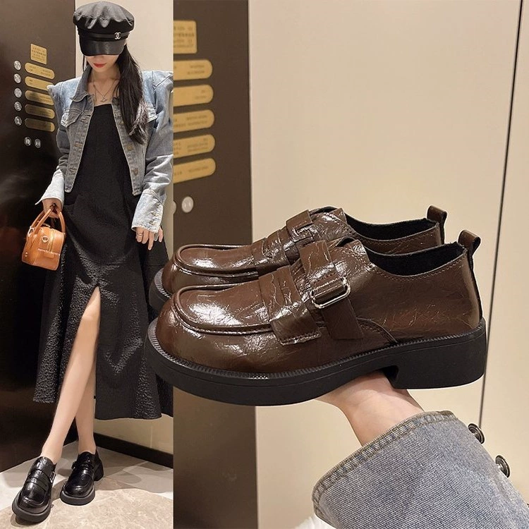 Академические туфли на толстом каблуке Lefu Женская весна и осень 2025 новая байки маленькие кожаные туфли с толстой подошвкой с пряжкой ремня