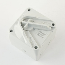 厂家供应 户外澳标UKF4-120 2极 20A16A250V低压负荷防水隔离开关