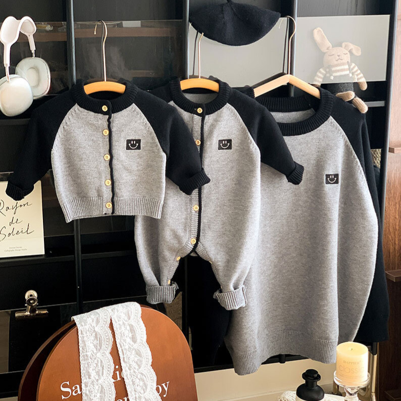 2025秋冬新款亲子装一家三口韩版笑脸针织衫洋气毛衣母子母女装