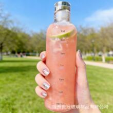 �ļ�����ˮ��Ů������ֵ���ݲ�ƿ�ӱ�Я���ֱ����������������ƿ