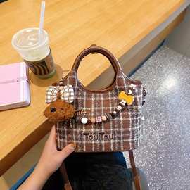 TOUTOU秋冬新款小狗串珠麂皮菜篮子包大容量托特包通勤手提斜挎包