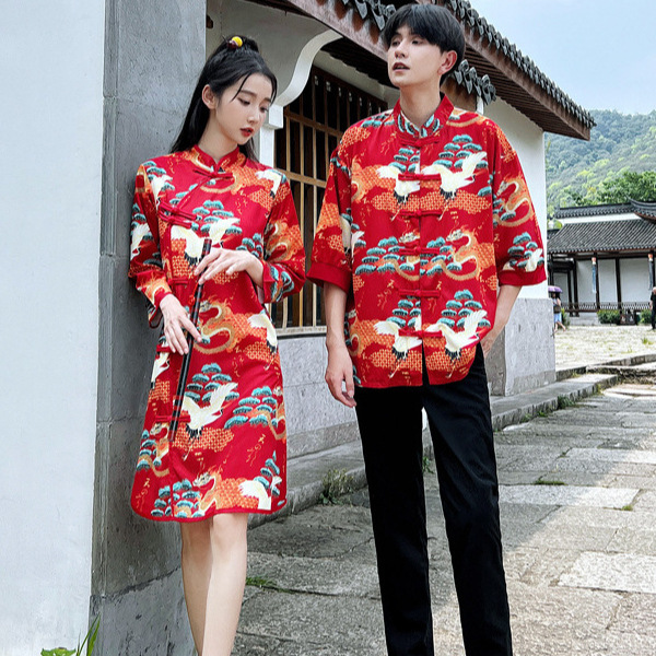 중국 스타일 커플의 새로운 중국 스타일 수정 플러스 사이즈 버튼 인쇄 느슨한 수직 칼라 크레인 셔츠 원피스 청삼