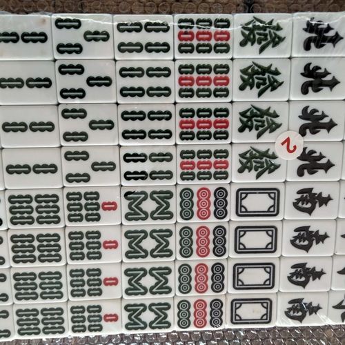Factory direct sales fully automatic mahjong tiles magnetic four-port machine positive magnetic mid-range mahjong large, medium and small 44 to 52