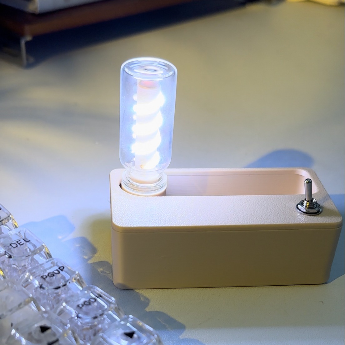 Creativa mecánica magnética luz nocturna decoración de escritorio dormitorio luz ambiental descompresión de campamento al aire libre