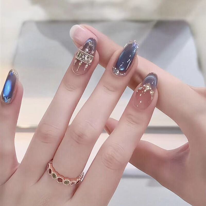 Blue Castle Handmade New Style Light Luxury Pure Desire Style Nail Therapy Patch High-End Manicure Cat Eye Nail Tips Hot Item