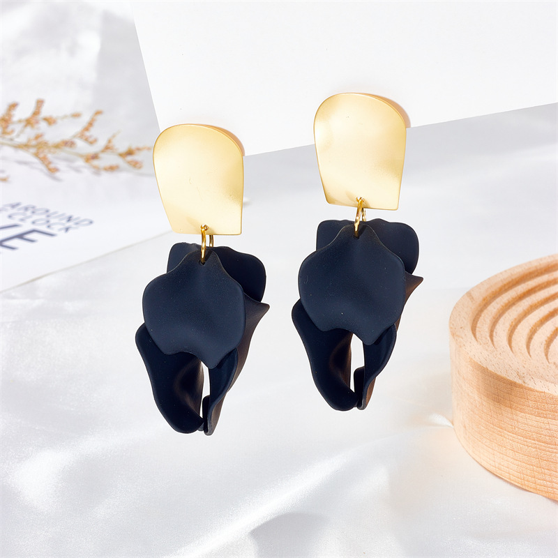 1 Pair Fashion Petal Plating Alloy Drop Earrings display picture 6