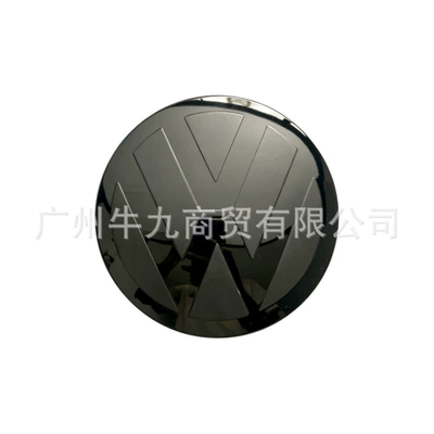 T-ROC/T-CROSS, modified front and rear: Car logo