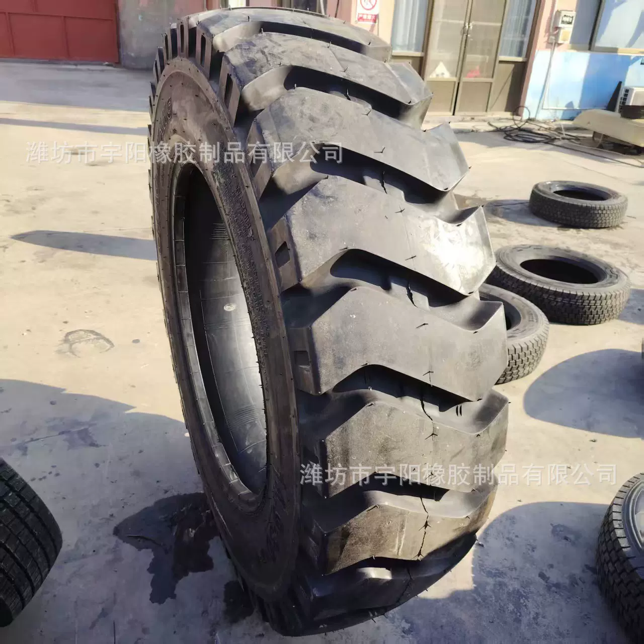 公路运输轮胎14.9-30 大型拖拉机轮胎 耐磨