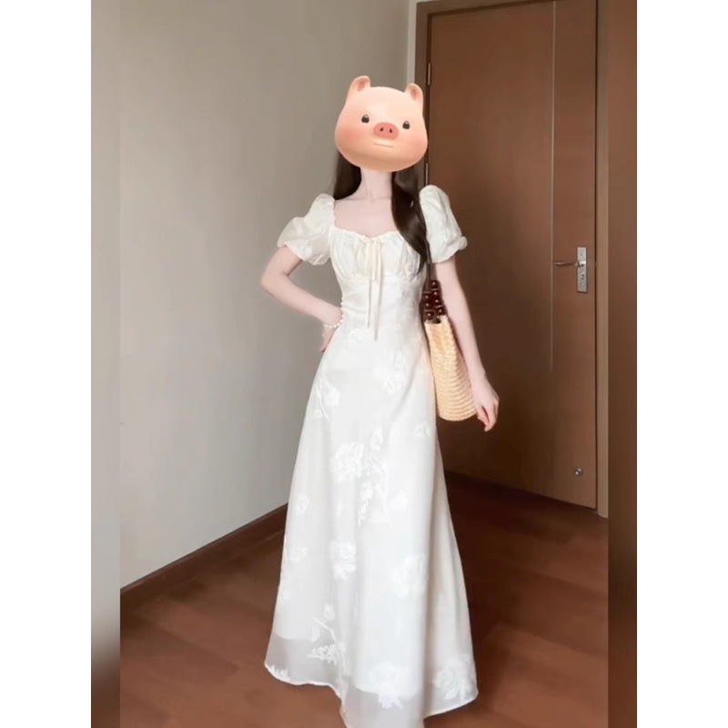 温柔风初恋方领白色连衣裙2024年新款夏季高级感法式泡泡袖长裙子