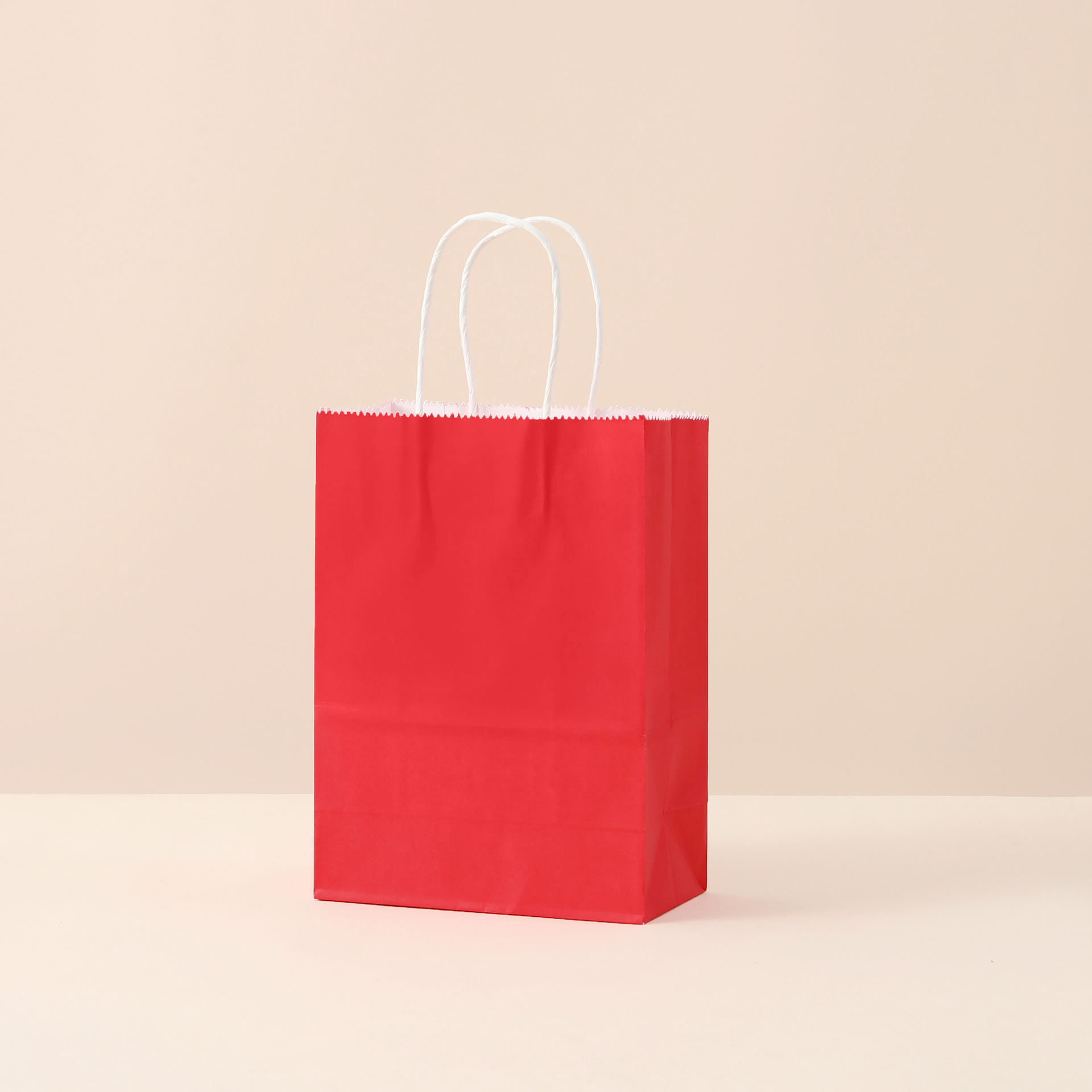 Vermelho chinês; 15*8*21cm