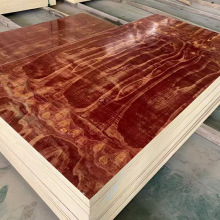 1.2×2.4木板建筑工地红模板厂家中南神箭批发工程施工不易开胶