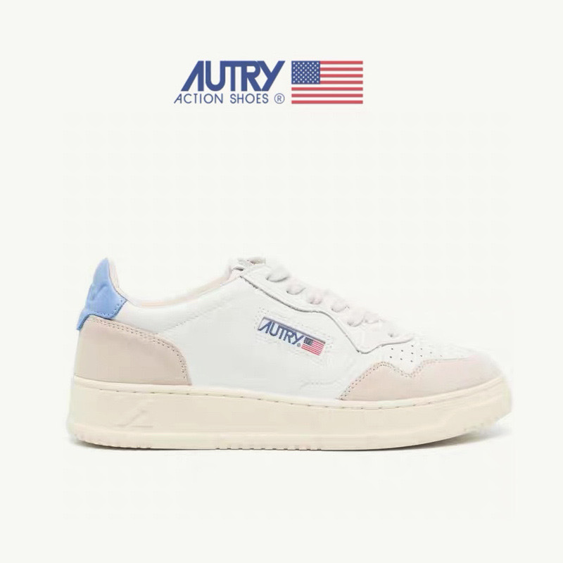 회색 흰색 파란색 꼬리