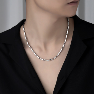 Necklace Men's Trendy Hip-Hop Clavicle Chain Men's Accessible Luxury Niche Design High-End Titanium Steel Sweater Chain Men's Necklace