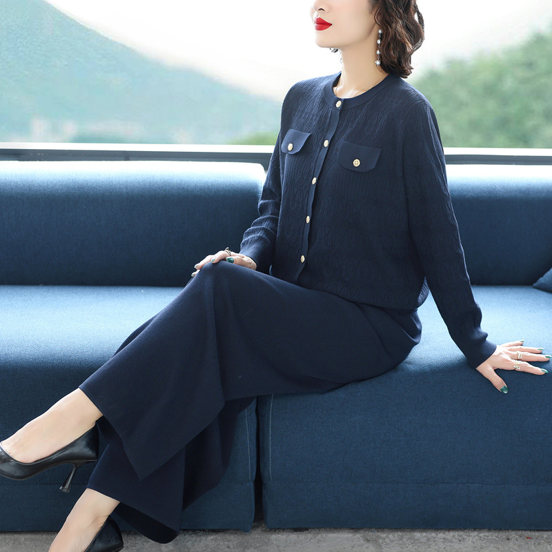 春秋套装女款2025新款时尚圆领女士针织衫两件套妈妈休闲运动套装|undefined