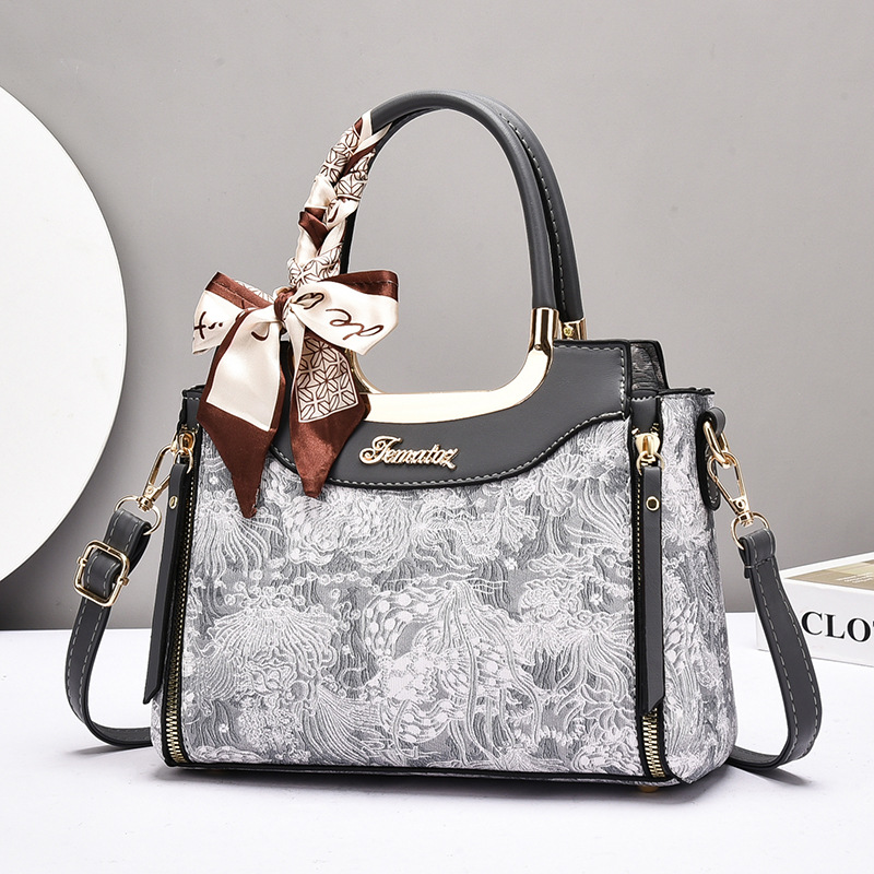 Bolso Tote 2025 nuevo bolso de gran capacidad para mujeres que viajan al trabajo bolso grande de un solo hombro