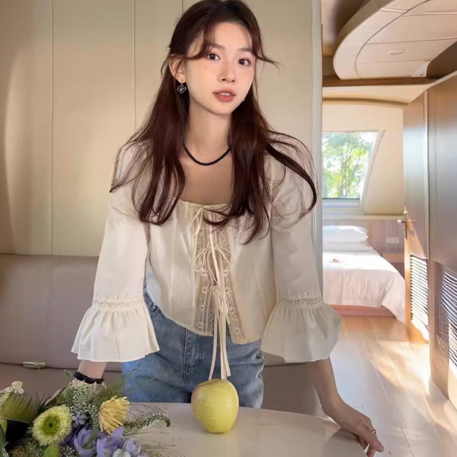 Real shot 2024 spring Korean style all-match lace stitching drawstring square collar cropped bell sleeve lace-up shirt
