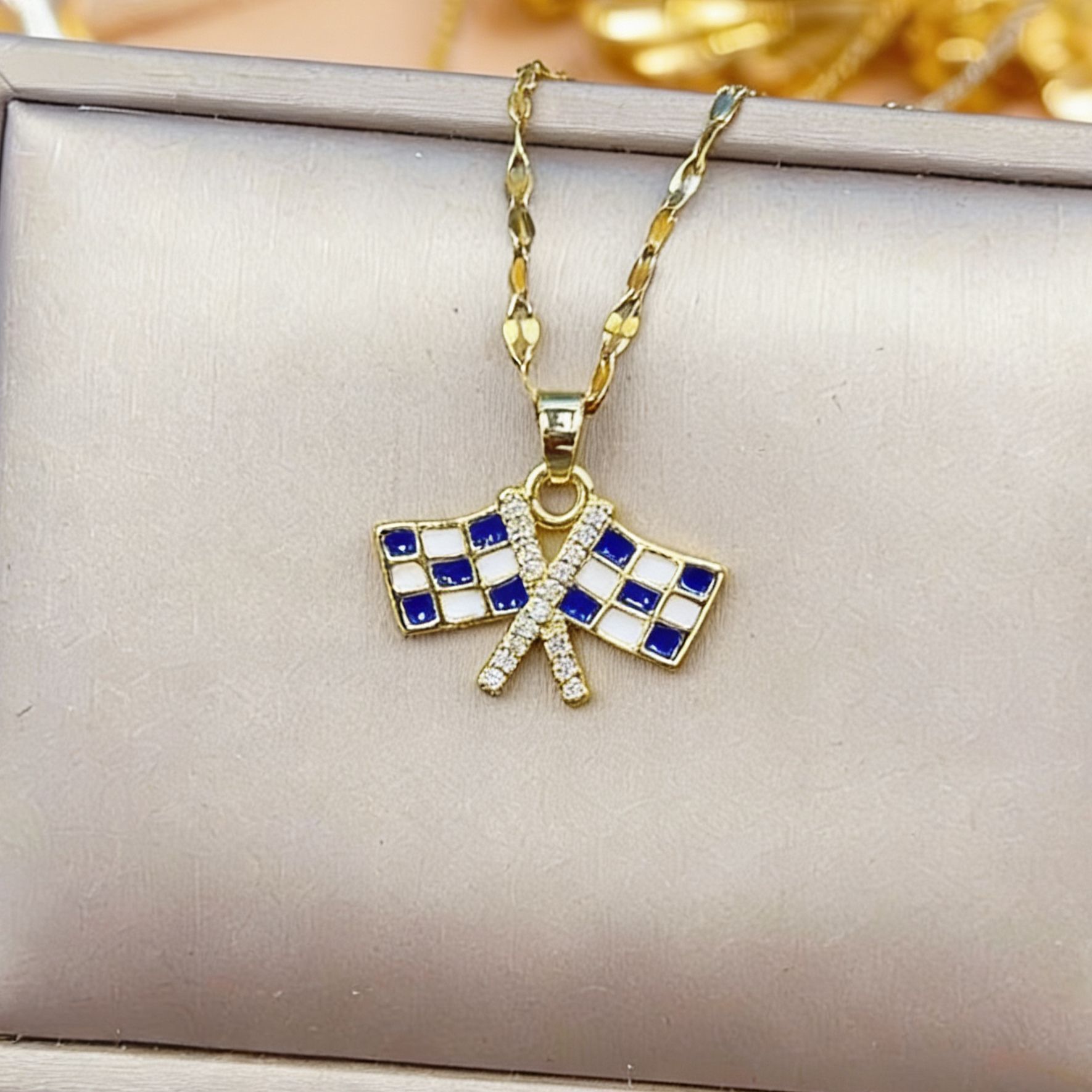 F1 Racing Flag Pendant Necklace, Simple Stylish Chain Necklace_voghion.com