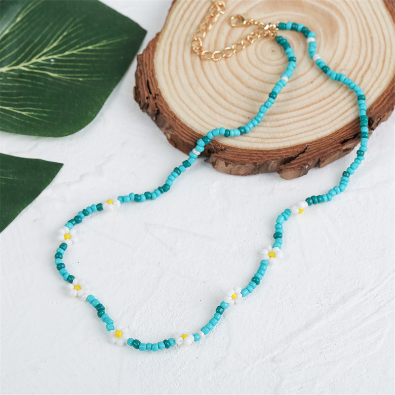 Bohemian Hand-woven Flower Bead Necklace European And American Ins Internet Celebrity Trendy Unique Pendant Jewelry display picture 4