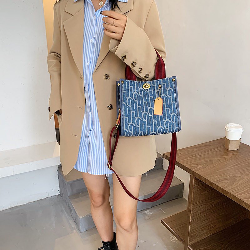 Bolso bandolera para mujer, nuevo bolso tote de lona con estampado de letras, de gran venta, bolso de hombro de textura de alta calidad.