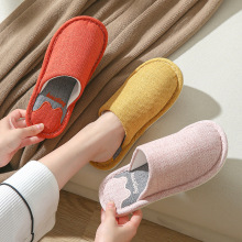 批发新款秋冬打标包头居家亚麻情侣室内地板月子用男女防滑棉拖鞋