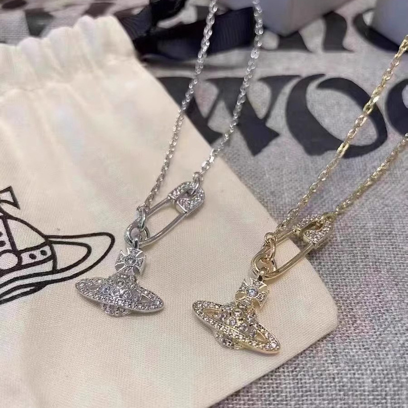 Empress Vivienne Vivienne Layered Pin Saturn Chain Necklace for Women Fashionable High-End Clavicle Chain