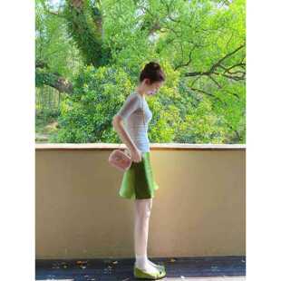 �Gɫ����I�������ȹŮ�ļ�a�ְ��ζ�ȹ�����ժ���Ư�����b����