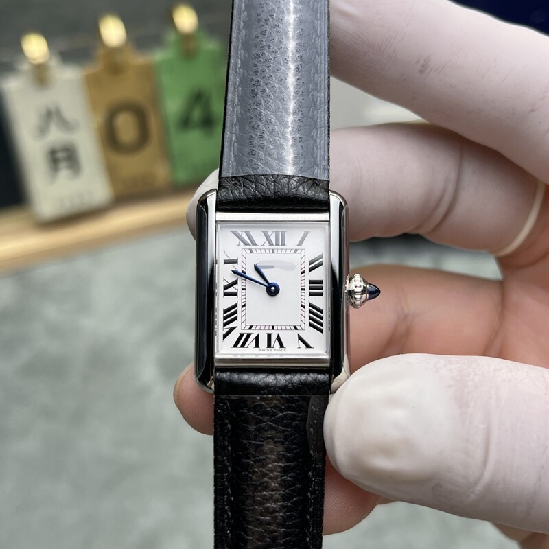 Classic and popular square-shaped, minimalist, and versatile women's watch from the brand "Kajia," suitable for drop shipping, vintage style, and popular on Xiaohongshu Classic and popular square-shaped, minimalist, and versatile women's watch from the brand "Kajia," suitable for drop shipping, vintage style, and popular on Xiaohongshu