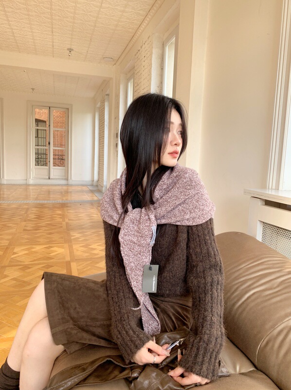 100%wool纯羊毛三角巾披肩女外搭2025新款高端围巾极简轻奢高级感|undefined