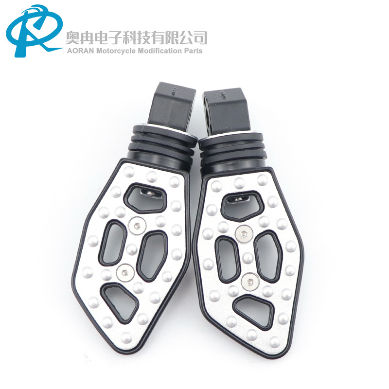 Motorcycle modification accessories: aluminum alloy footrests, rear anti-slip footrests, universal footrests for men's motorcycles
