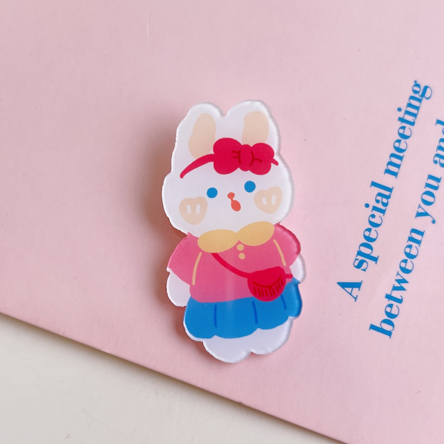 Tengyi ins viento lindo de dibujos animados acrílico cachorro broche insignia al por mayor ropa bolso colgante joyería pin