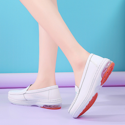 Women's White Korean Style Cushion Nurse Shoes, Single Work Shoes with Soft Flat Sole, Breathable and Comfortable Hospital Shoes, One Piece