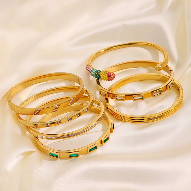 Pulsera de acero de titanio para mujer, sentido de alta gama, pulsera retro europea y americana que no se desvanece, oro de arena, apertura, circón, joyería de pulsera de acero inoxidable image 5