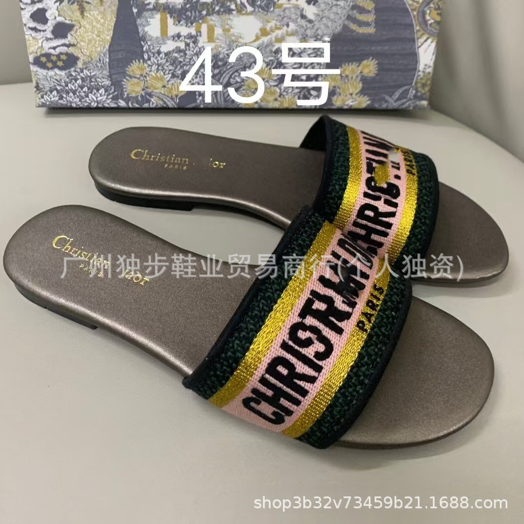 Zapatillas de piso plano de moda versátiles en forma de una forma D clásica transfronteriza adecuada para extranjeros no molestes nacionales image 49