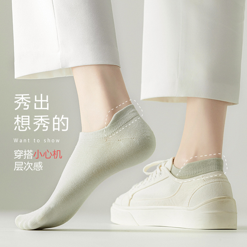 ����Ů���ﱡ�����Ůʿ�����ް�ɫ�ļ�������촬������