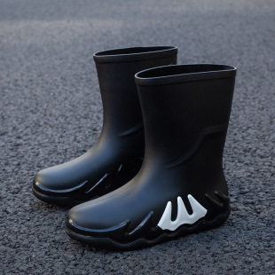 New Waterproof Shoes Men's Rain Shoes Thickened Wear-resistant Water Boots Korean Fashion Students Wear Short Tube Cotton Warm