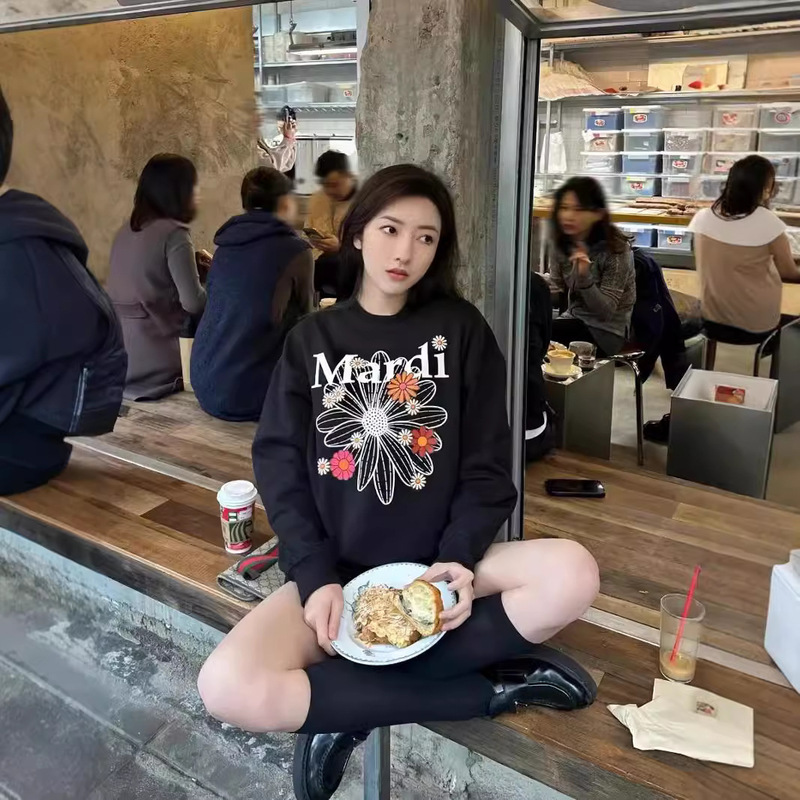 Korean Trendy Brand Small Daisy Dachshund Print Sweatshirt, Same Style as Kim Go-Eun, Casual Loose Crew Neck Top for Women