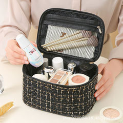 Small Chiffon Makeup Bag Large Capacity Hard Shell 3D Handheld Makeup Box Convenient Outing Fashionable Cosmetics Storage Bag 