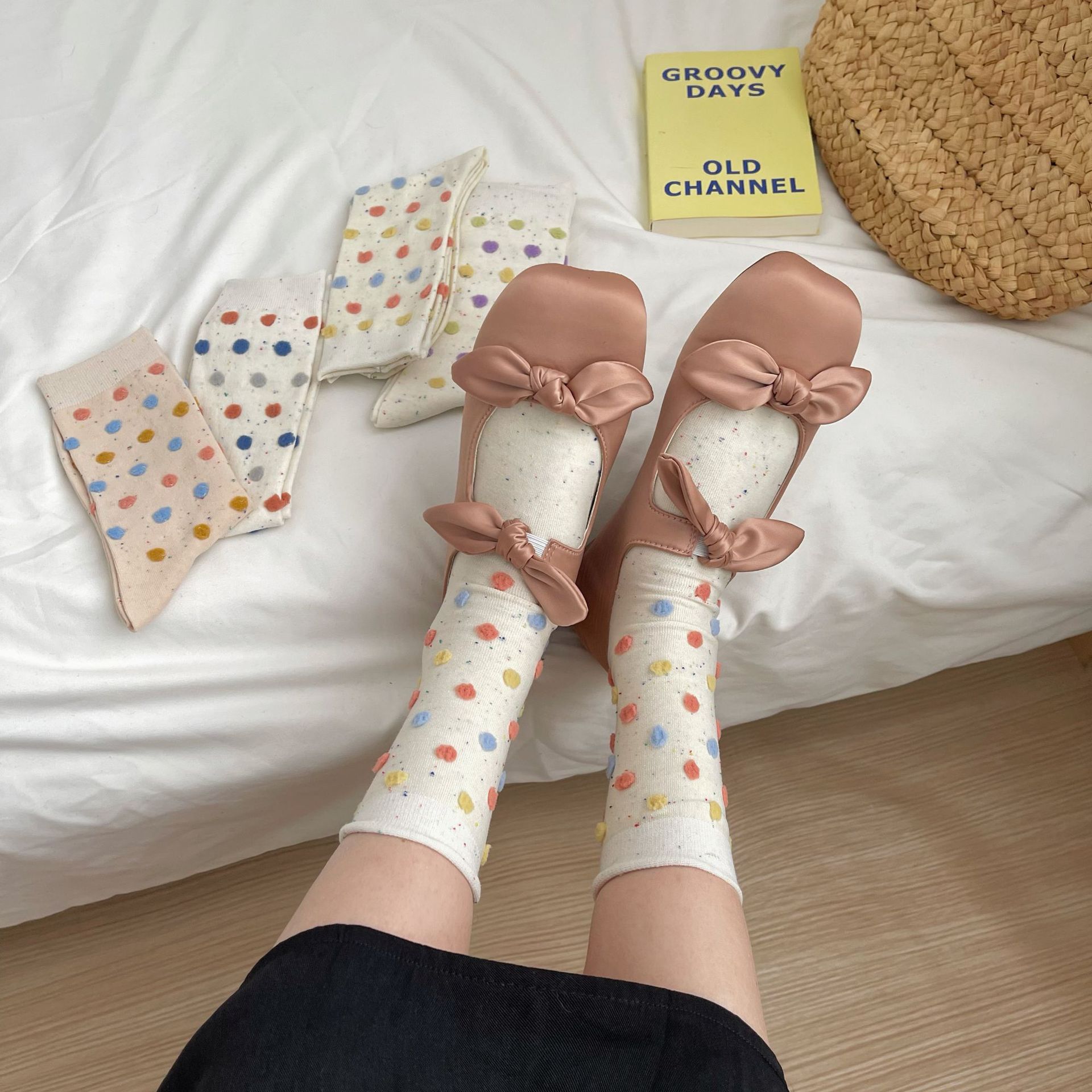 Women's Sweet Round Dots Cotton Jacquard Ankle Socks A Pair display picture 2