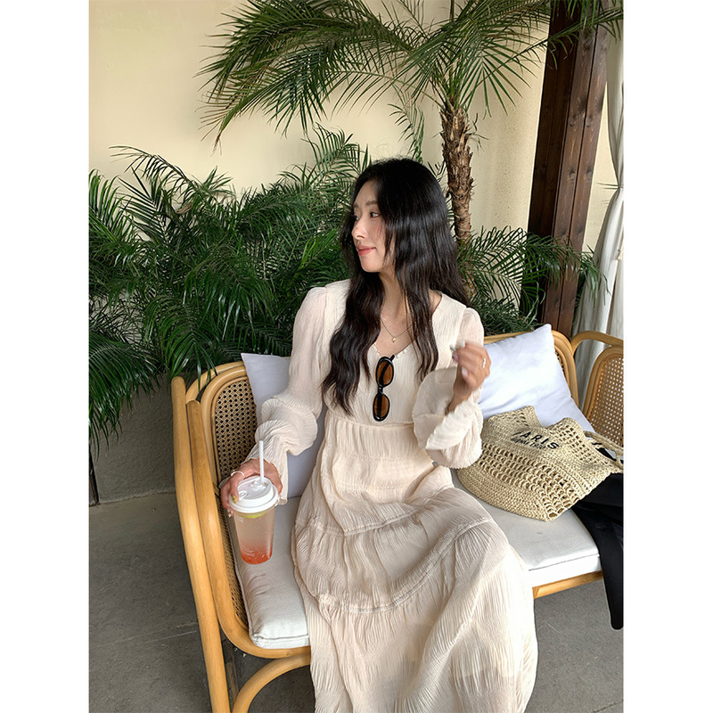 Huang Zheng Button Trim Collar Trumpet Sleeve Multi-Layer Stitching dress Women's 2025 Spring Romantic Elegant Dress
