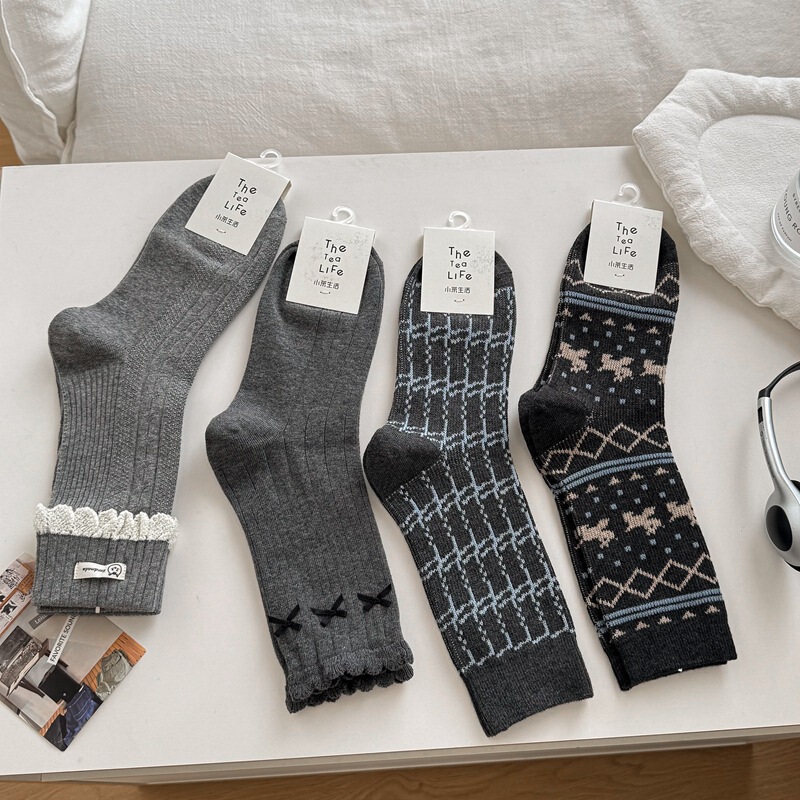 Women's autumn and winter socks in gray tones, double-needle, seamless, mid-calf length, simple and trendy Korean style, women's slouch socks Women's autumn and winter socks in gray tones, double-needle, seamless, mid-calf length, simple and trendy Korean style, women's slouch socks