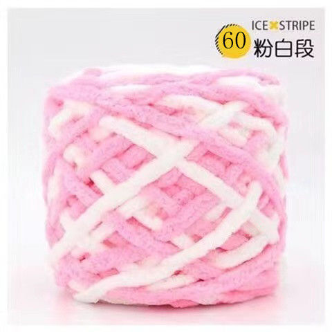 분홍색과 흰색 섹션 60개