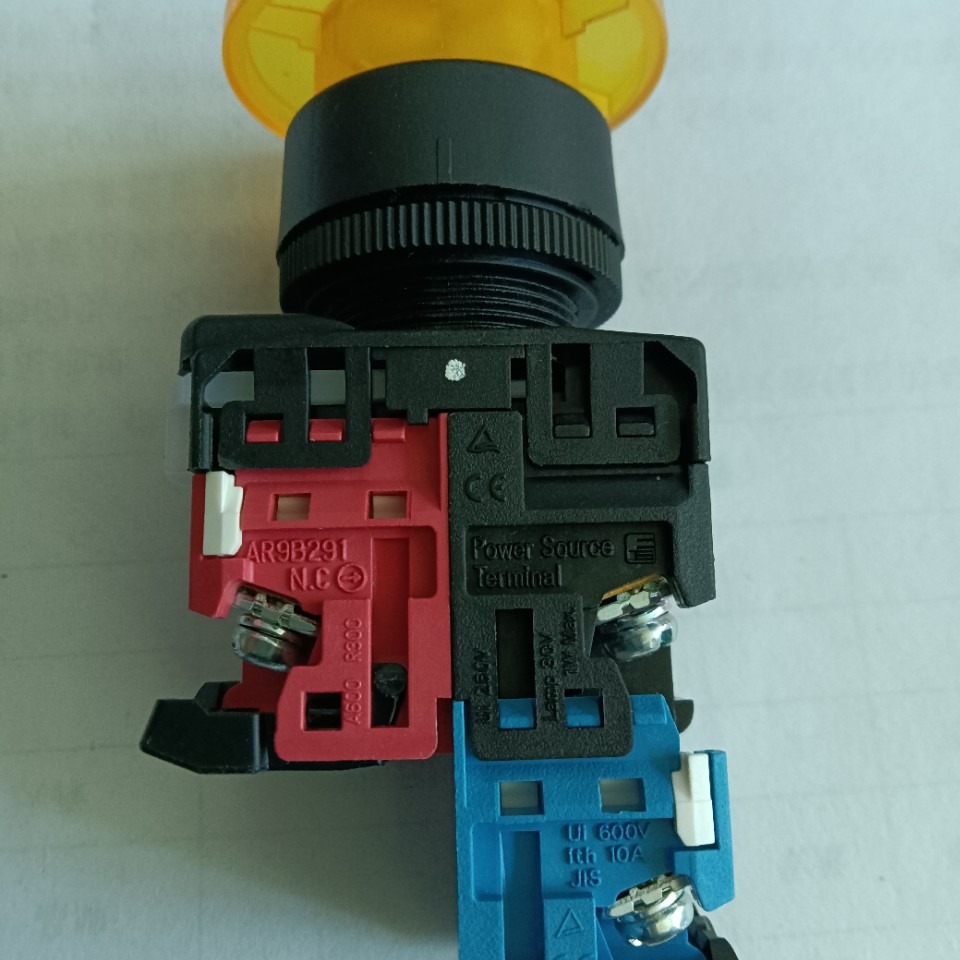 全新原装富士带灯黄色按钮AR22M0L-11E3Y