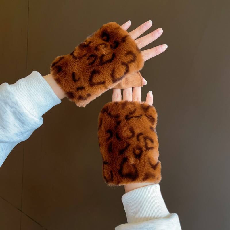 Suede rabbit fur half-finger gloves winter cute thickened student cold warm leopard print babes plush gloves_voghion.com