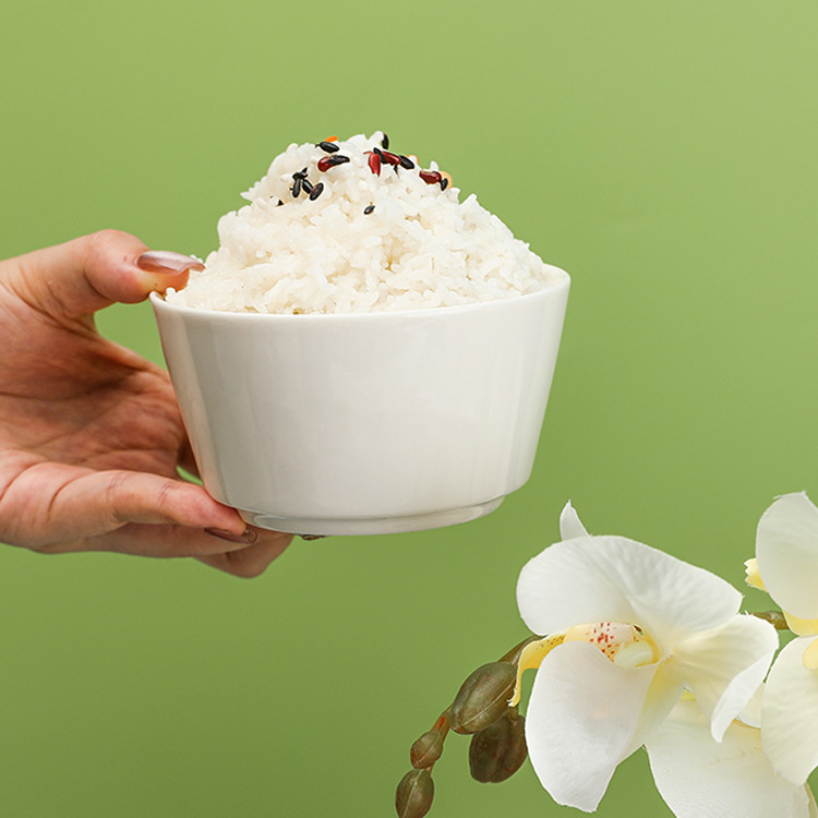 創意家庭用陶磁器のご飯の碗の小さい清新な茶碗のシンプルな食事の碗のお菓子の皿のセット|undefined