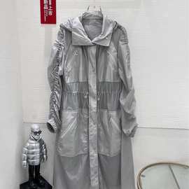 深圳南油高端女装薄款中长款连帽收腰皱褶大口袋中长款风衣女