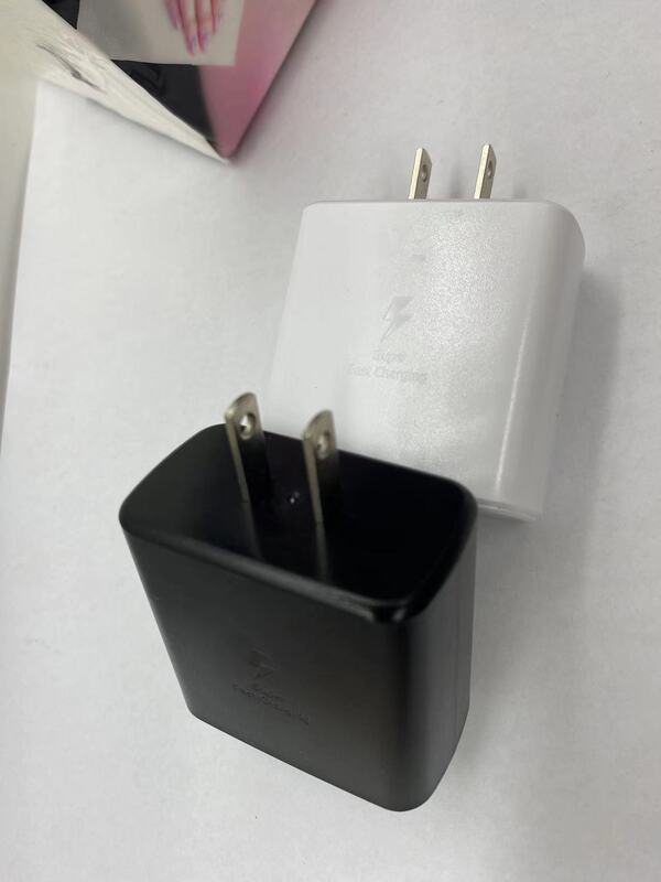 Suitable for Samsung mobile phone S20 European and American fast charging charger PD45W fast charging Type-c interface note10