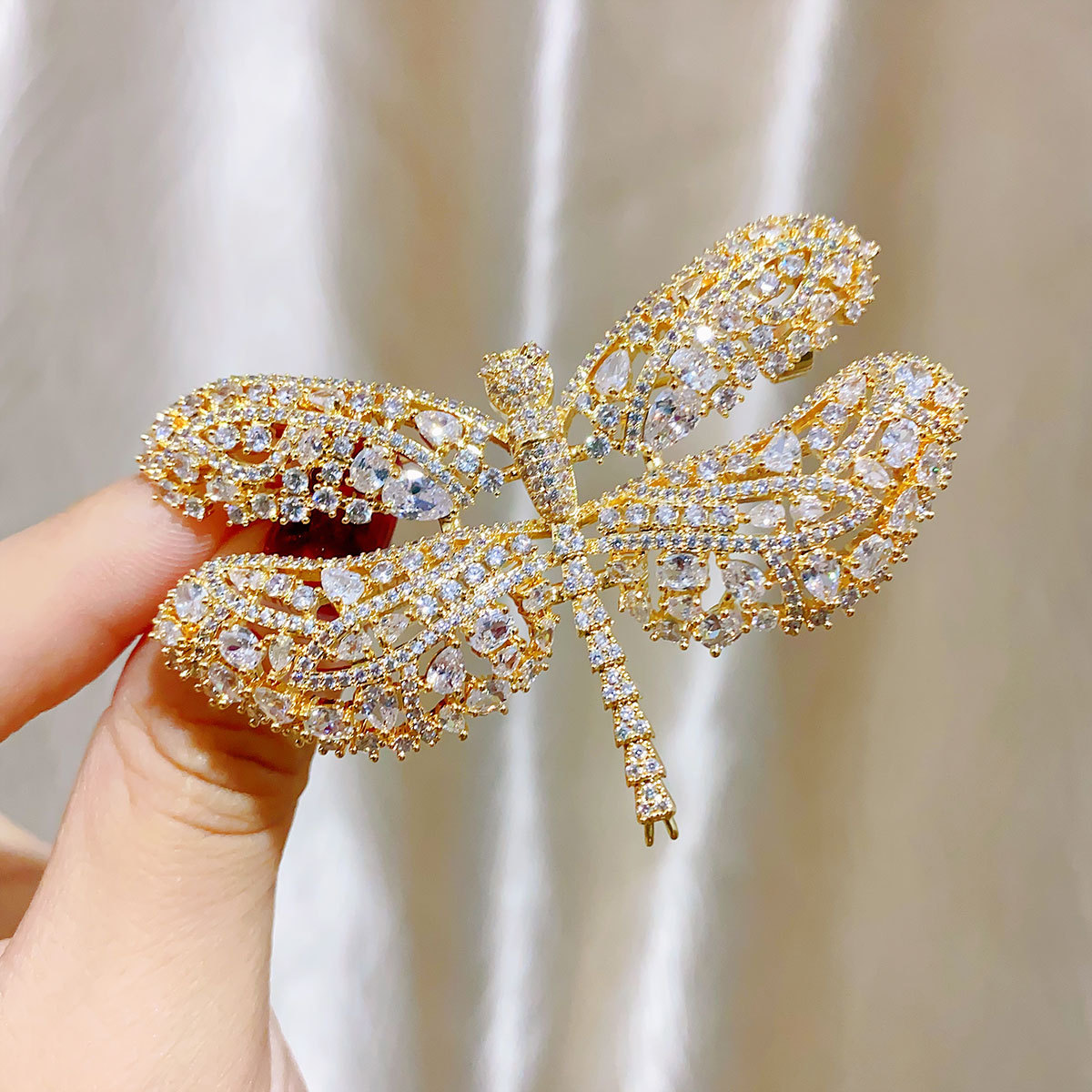 Glam Dragonfly Copper Inlay Zircon Women's Brooches display picture 5