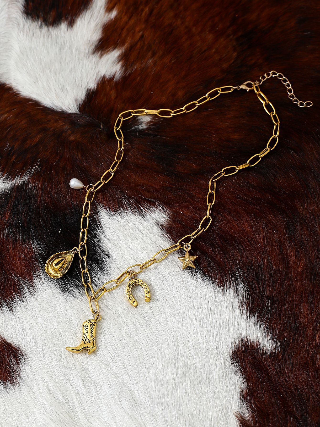 All Seasons Season Unisex Imitation Pearl Zinc Alloy Paperclip Chain U Shape Water Droplets Boots Multi Charms Necklace Imitation Pearl Jewelry