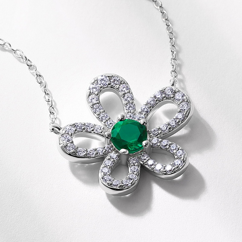Collar de esmeralda de cultivo de flores personalizadas transfronterizo S925 con incrustaciones de plata para cultivar tesoro de color cadena de clavícula de lujo ligero retro